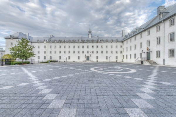 Come organizzare un seminario sul benessere psicologico per insegnanti di scuola primaria?